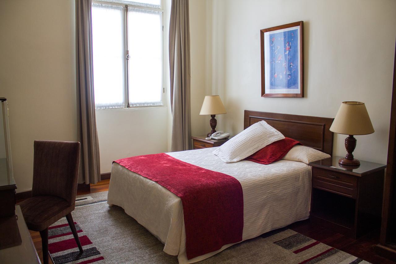 Hotel Victoria Plaza ตาริฮา ภายนอก รูปภาพ